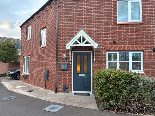 Property photo 1 of 21 36 New Meadow Close - Outside.Jpg