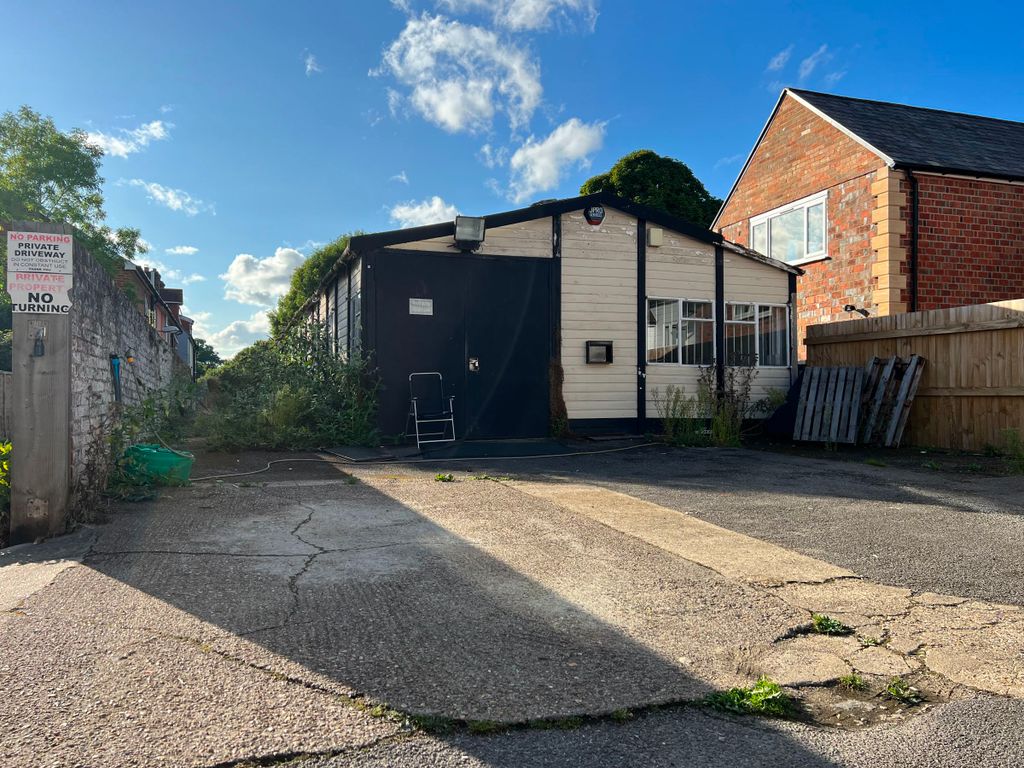 Property photo 3 of 7