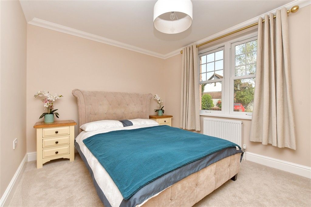 Property photo 2 of 11 Bedroom 1