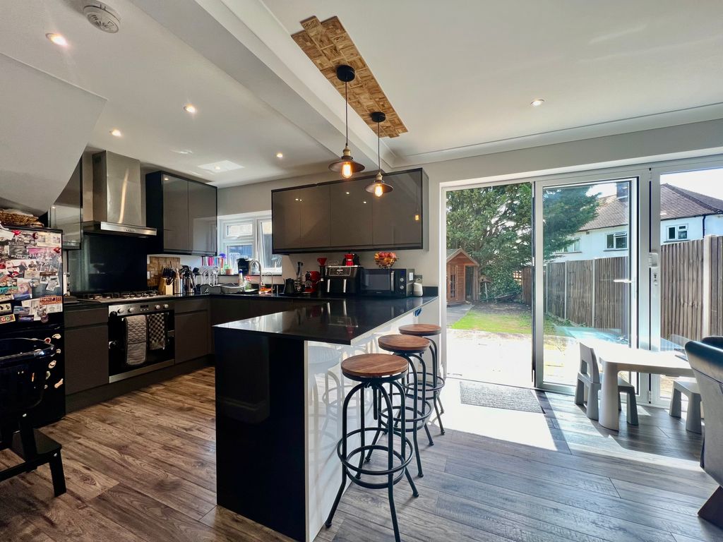 Property photo 3 of 13 Img_6403