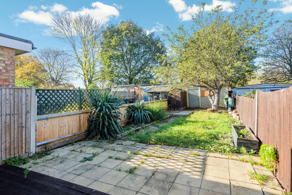 Property photo 3 of 17 Picture No. 15