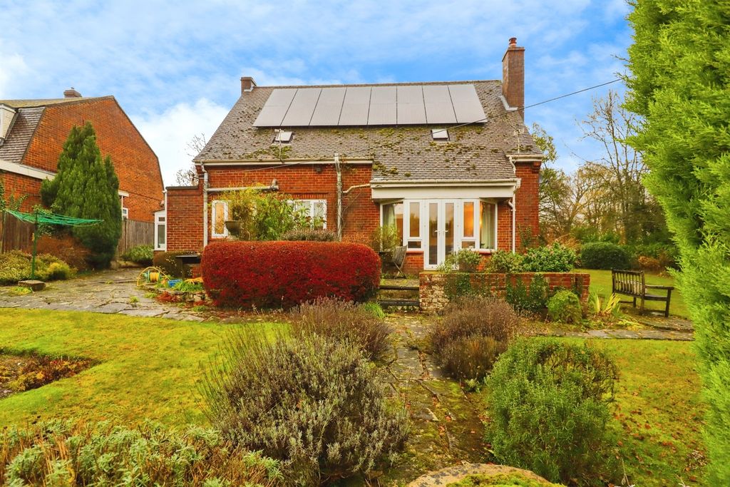 Property photo 2 of 14