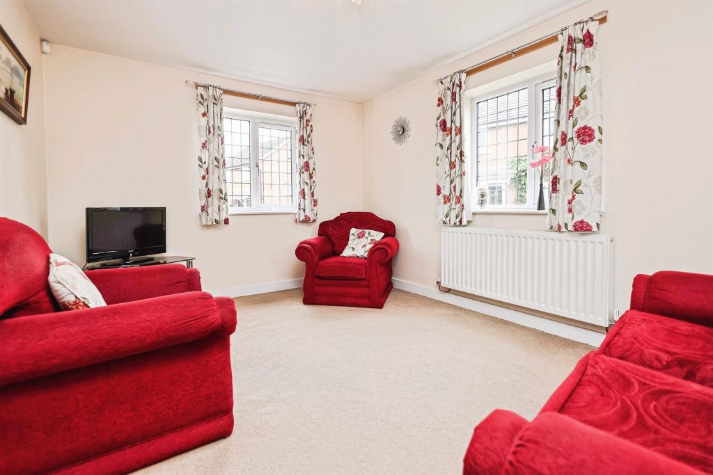 Property photo 3 of 15