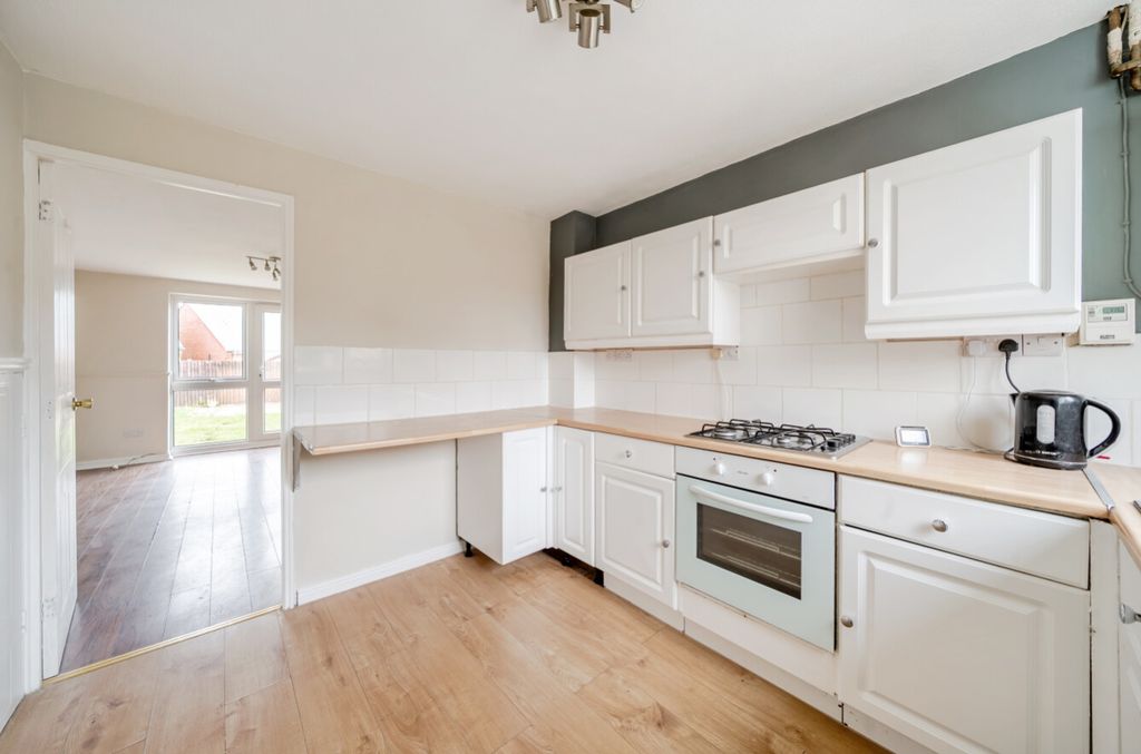 Property photo 2 of 10 1438302-3-69Cbaa36c44c8