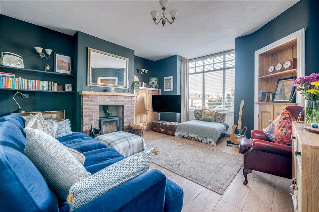 Property photo 2 of 16 Sitting Room