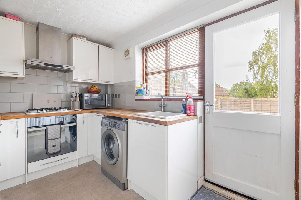 Property photo 2 of 15