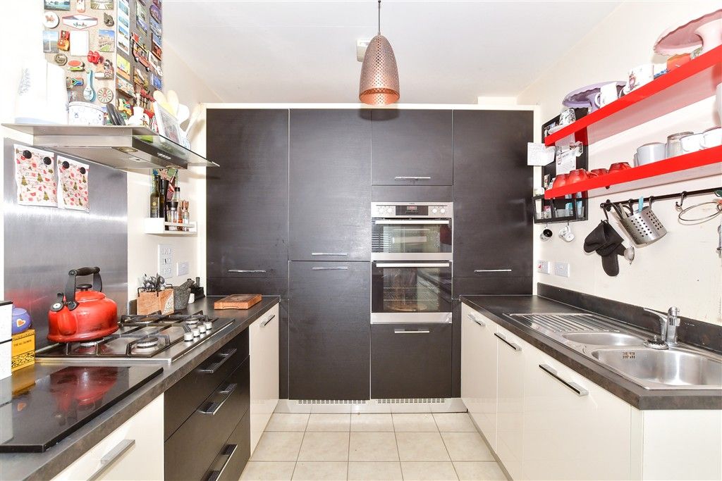 Property photo 1 of 10 Kitchen/Diner