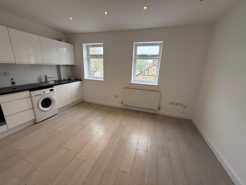 Property photo 3 of 7 3.Jpg