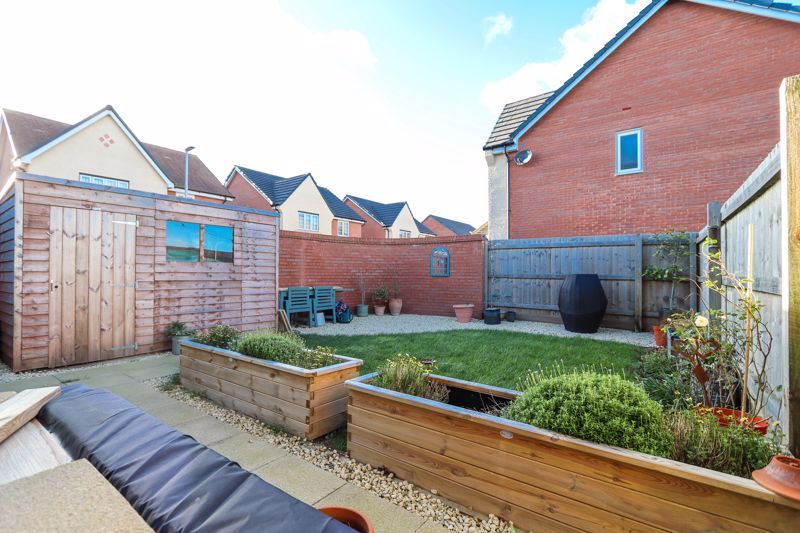 Property photo 3 of 19 Garden