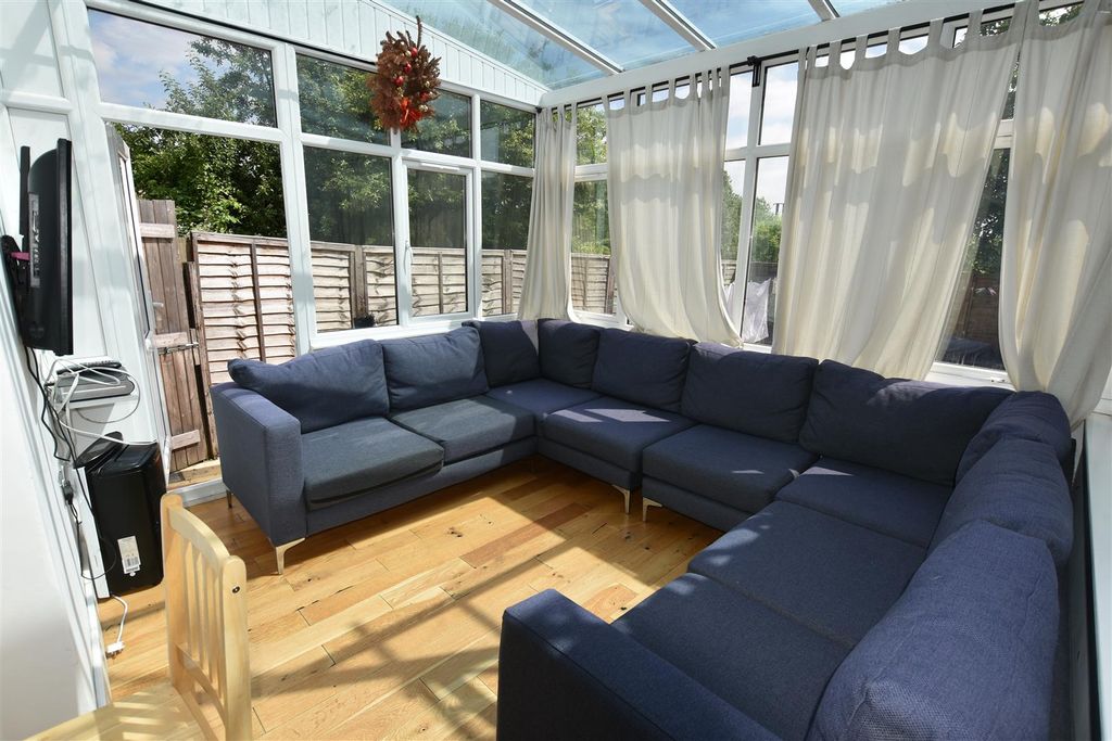 Property photo 3 of 5 Recept.Jpg