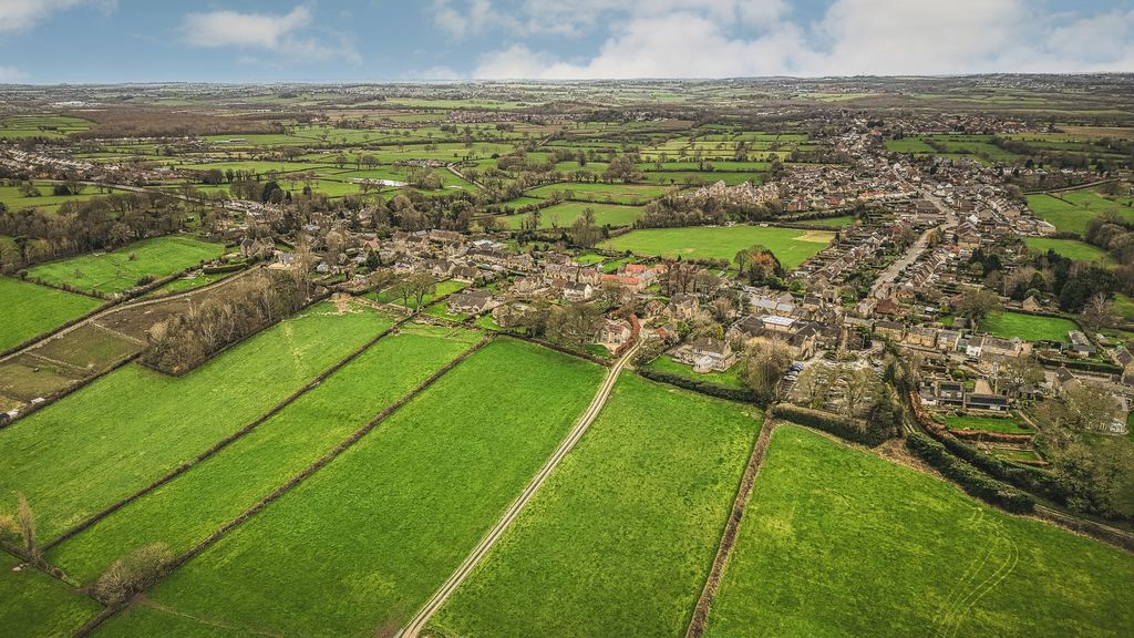 Property photo 2 of 36 Photo 39