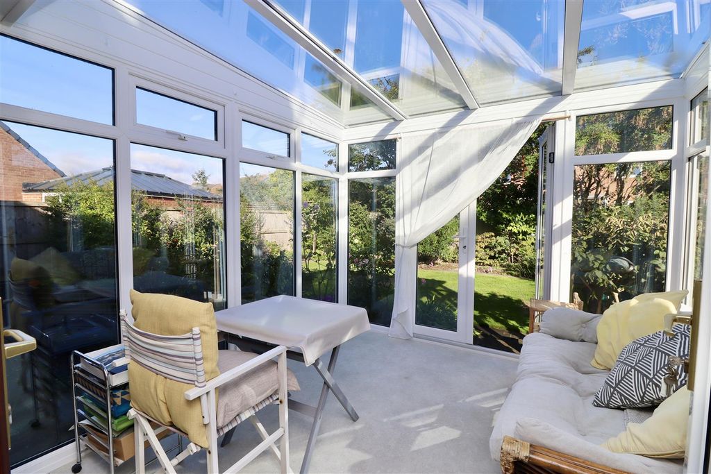 Property photo 3 of 11