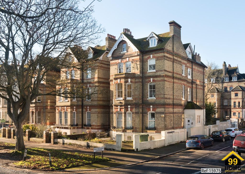 Property photo 1 of 29 Photo 0