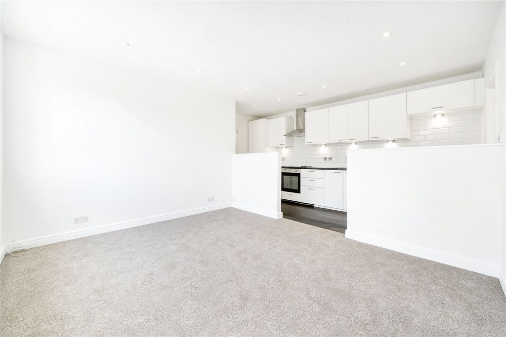 Property photo 1 of 16 Picture No. 07