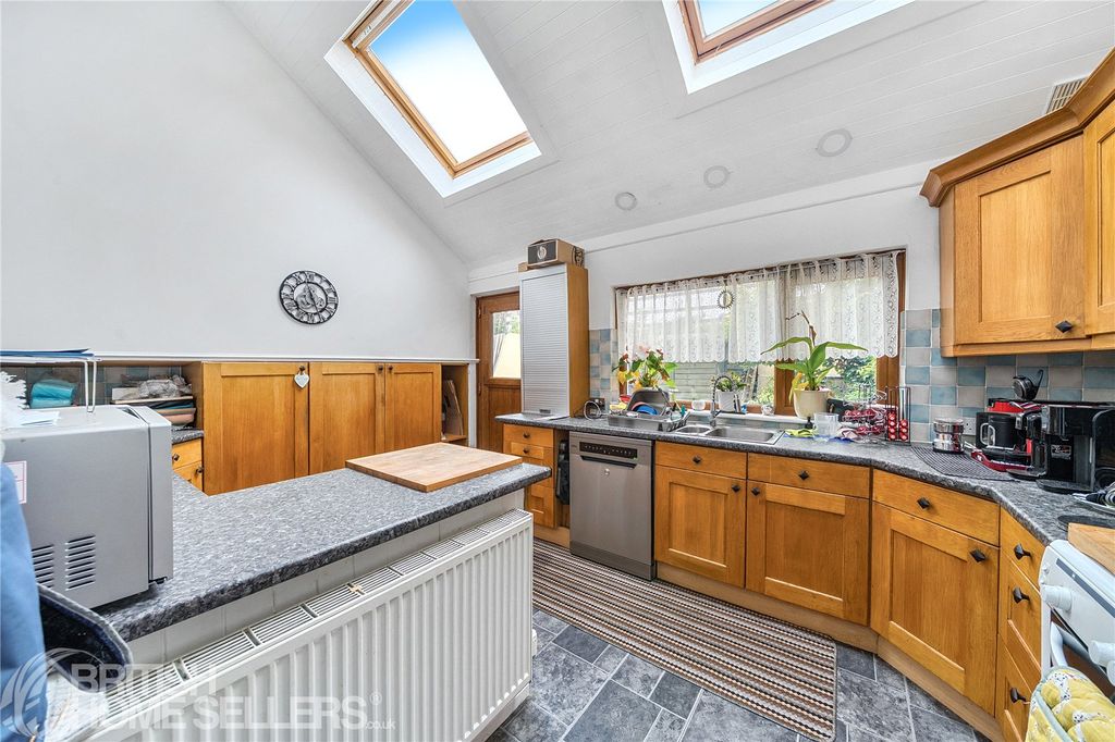 Property photo 3 of 19 Picture No. 09