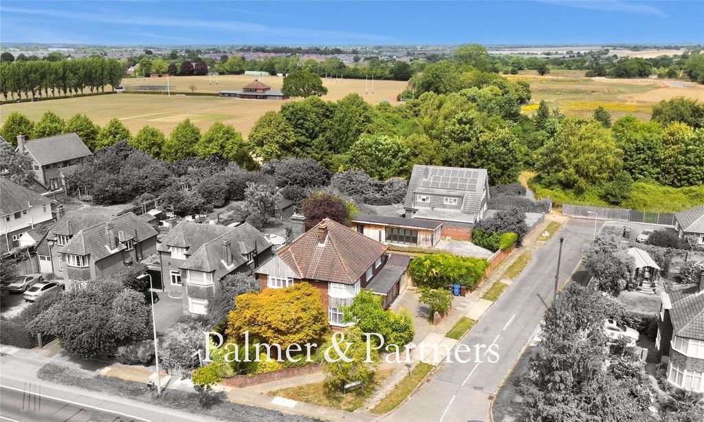Property photo 1 of 54 Picture No. 04
