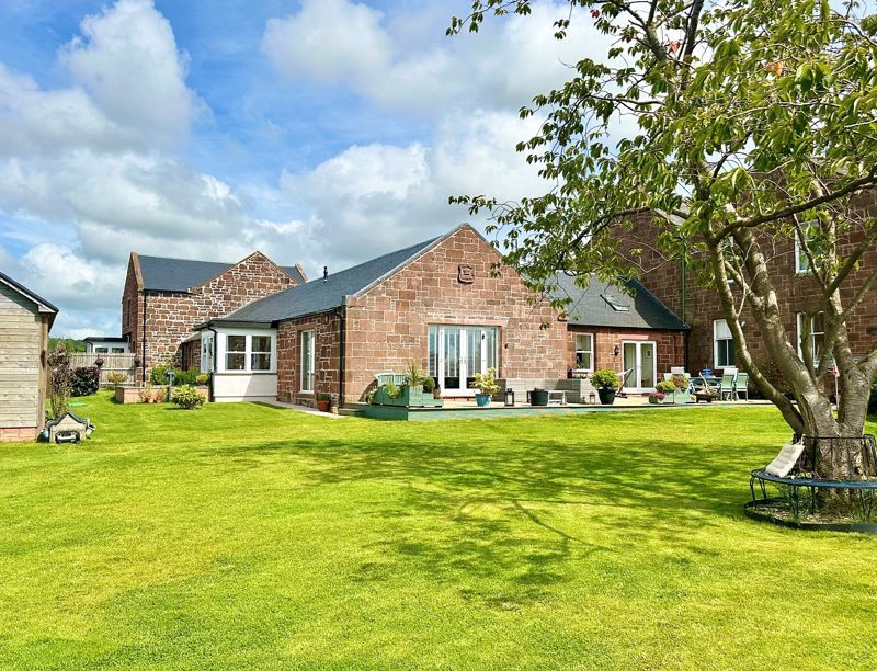 Property photo 1 of 41 Photo 39