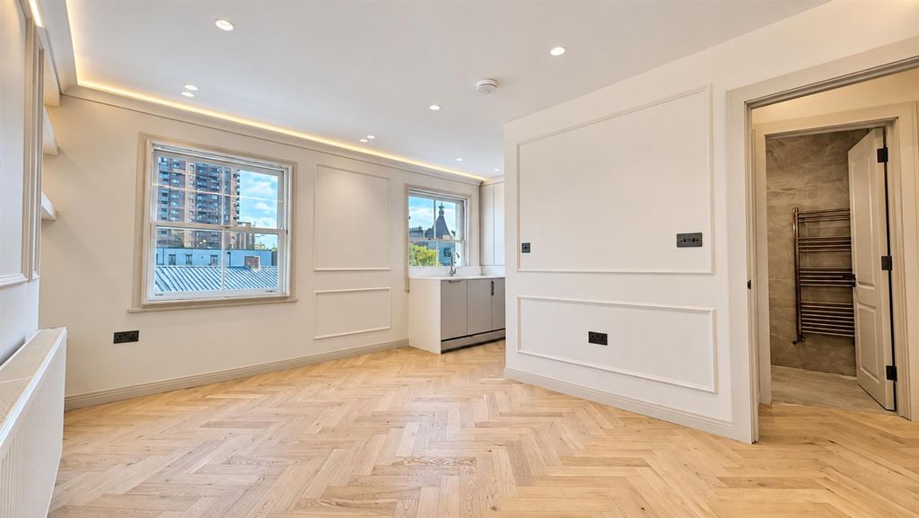 Property photo 1 of 12 4Dtr9.Jpg