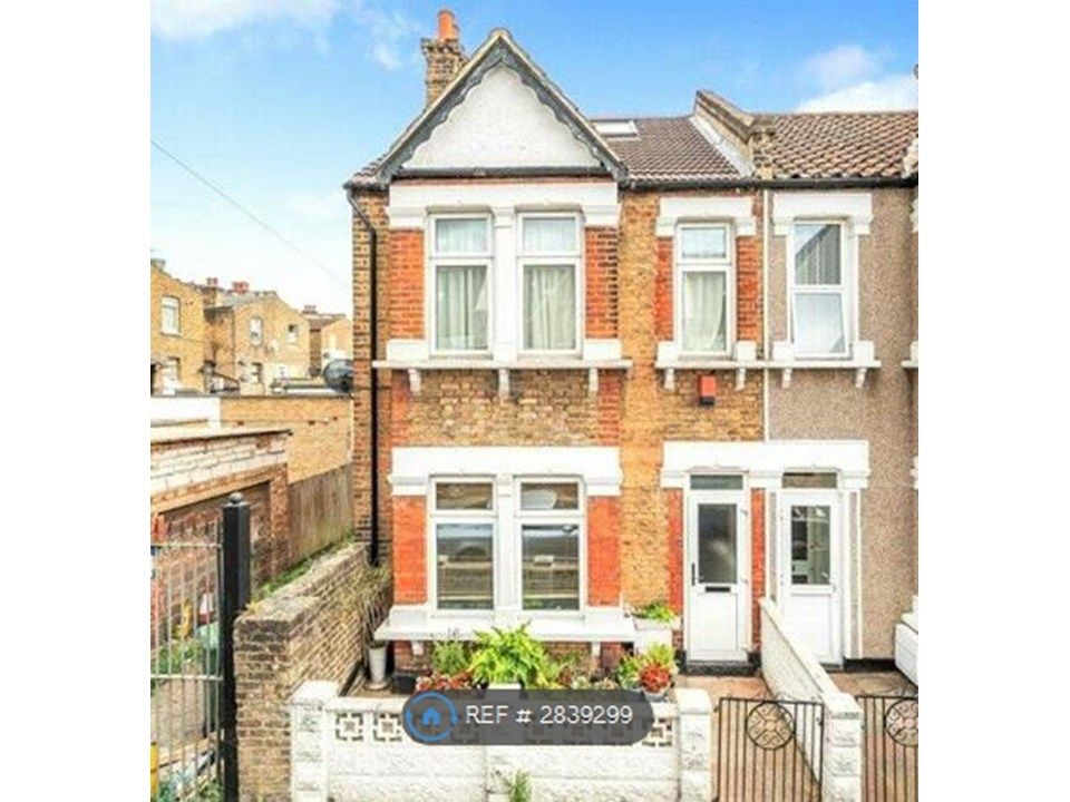 Property photo 1 of 10 End Terrace 5 Bedroom House