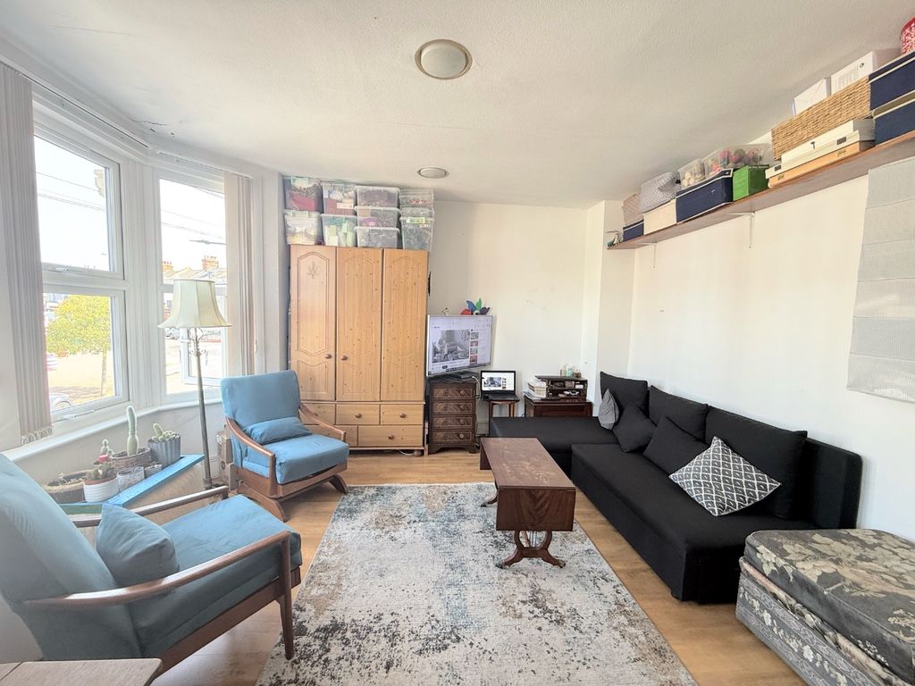 Property photo 2 of 9 295502