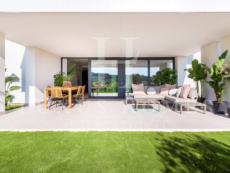 Property photo 2 of 26