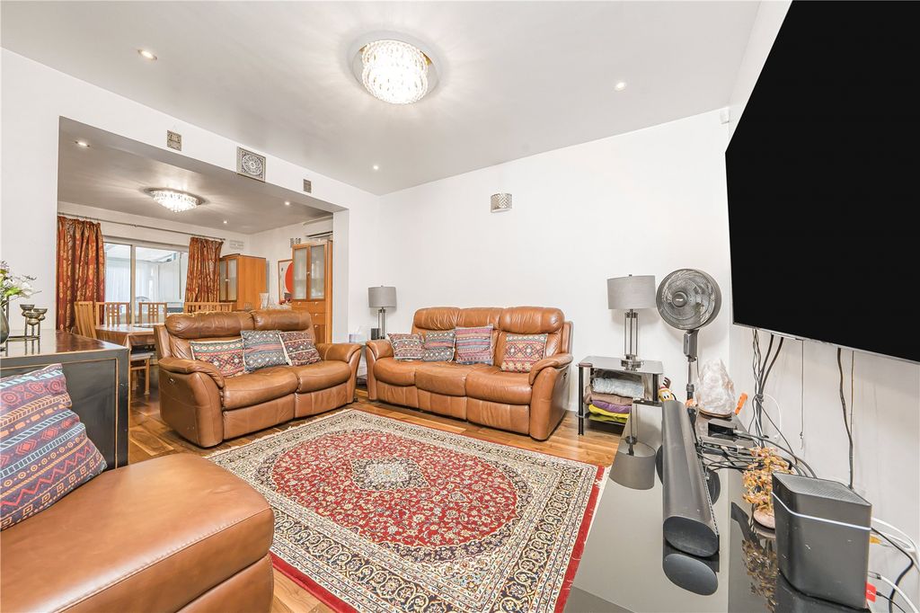 Property photo 2 of 14 Picture No. 04