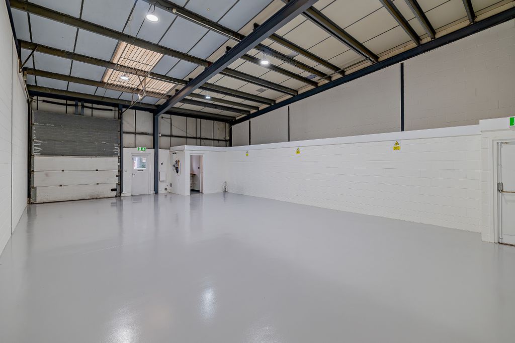 Property photo 3 of 8 8659287-Stills-Interior02(1)-800