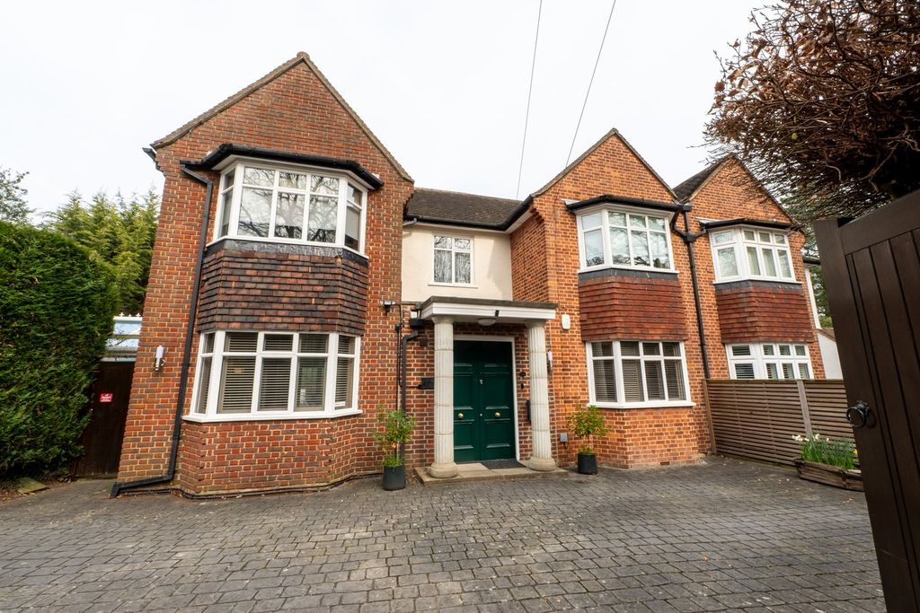 Property photo 1 of 22