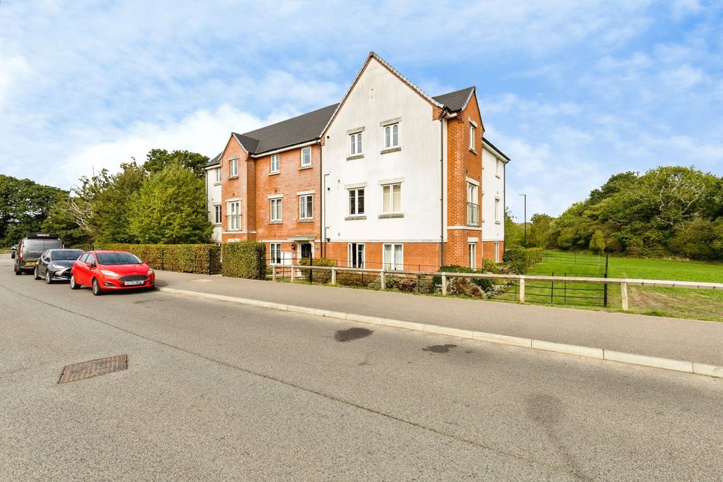 Property photo 1 of 12 Pbox-Img.Jpg