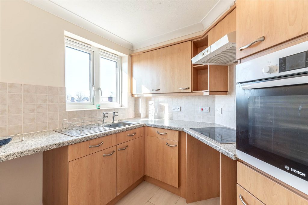 Property photo 3 of 12 Picture No. 27