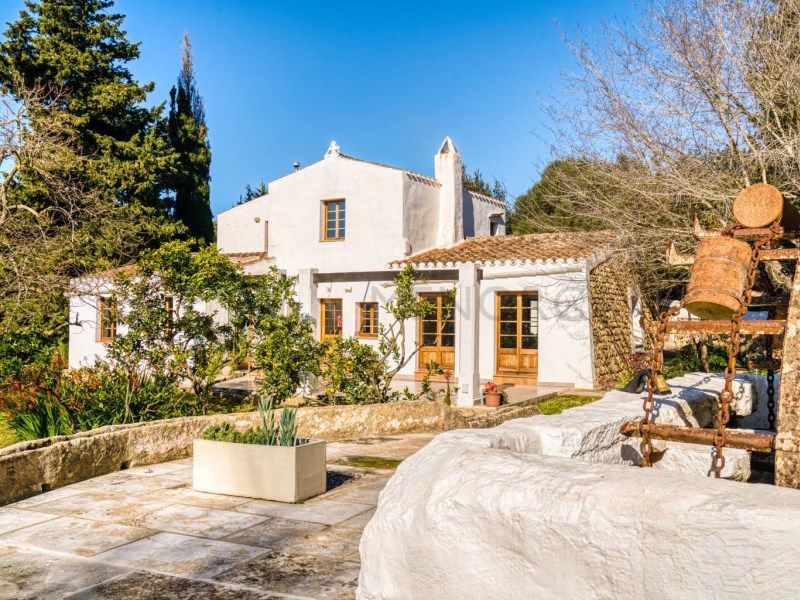 Property photo 1 of 43