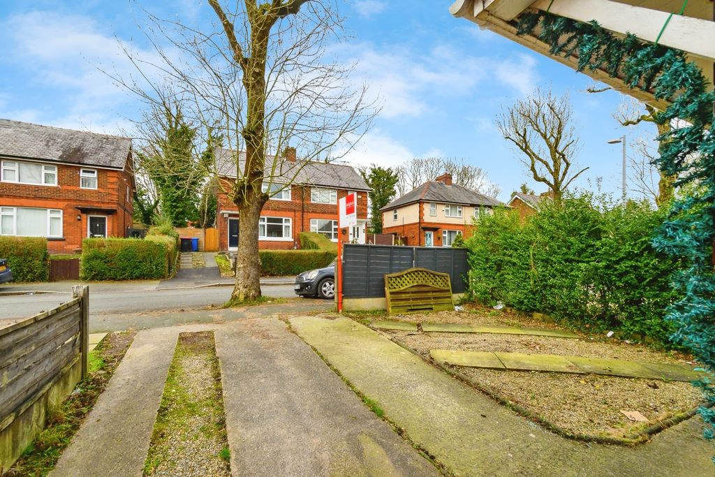 Property photo 2 of 14 Front View