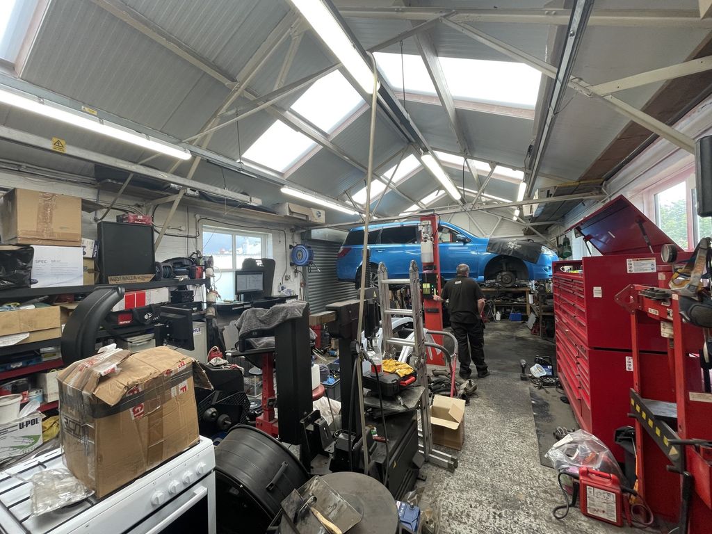Property photo 2 of 2
