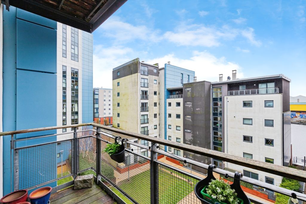 Property photo 3 of 15 Balcony