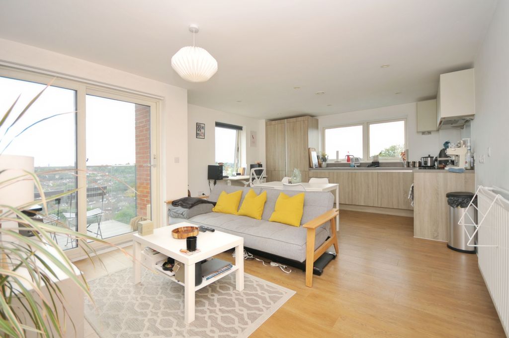 Property photo 2 of 18 Open Plan Living