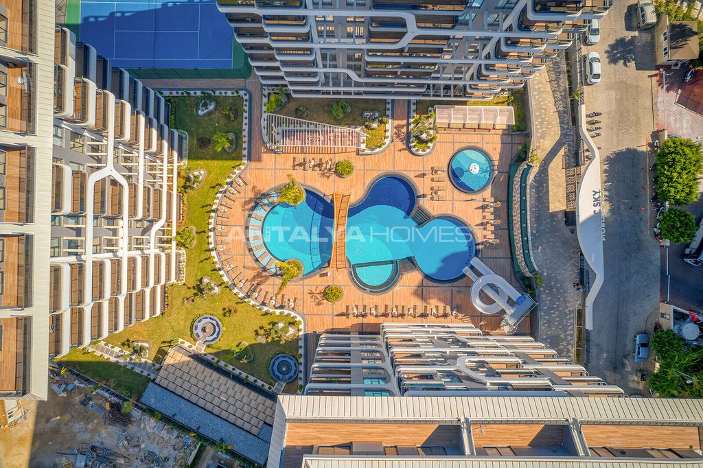 Property photo 3 of 49