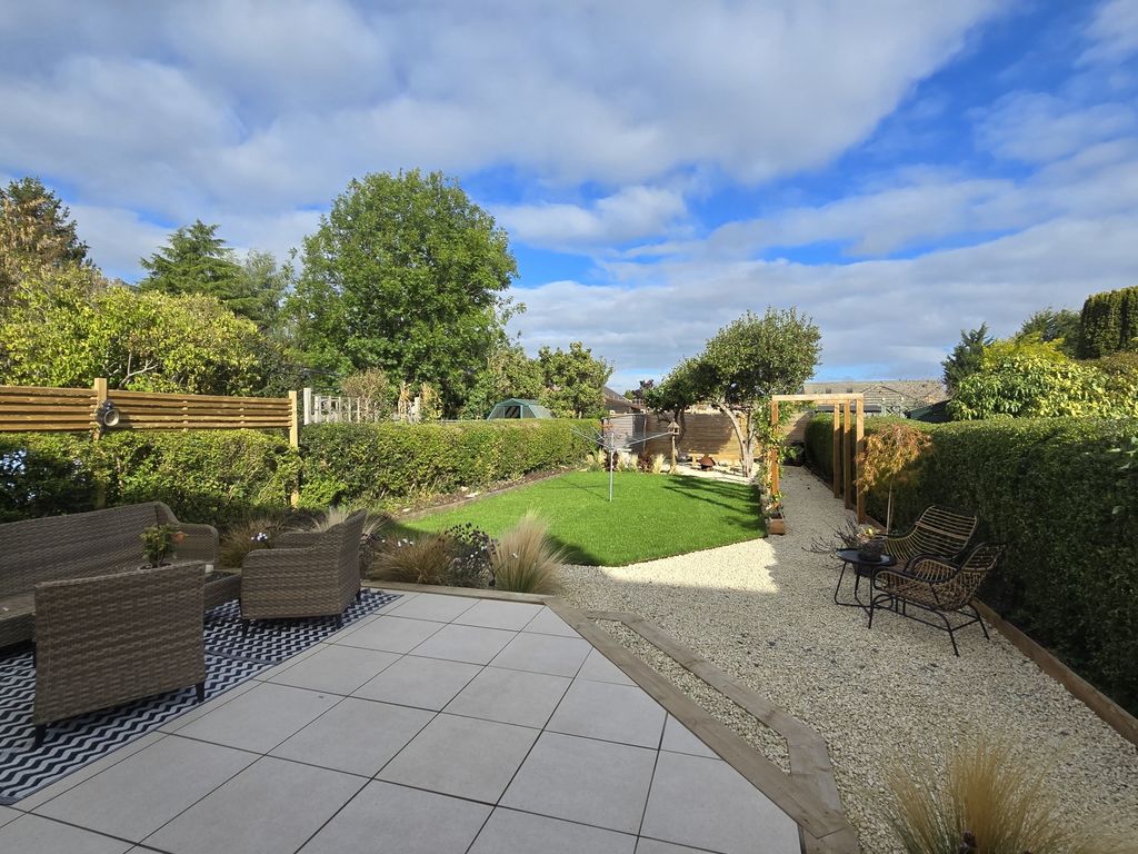 Property photo 3 of 15 Garden