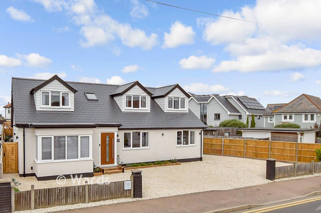 Property photo 1 of 18 Brochure