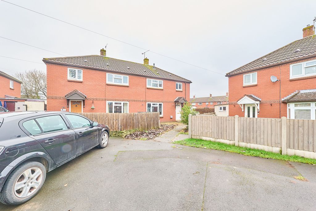 Property photo 3 of 14