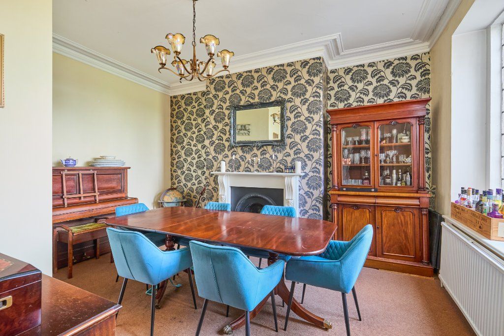 Property photo 3 of 21 Dining Area