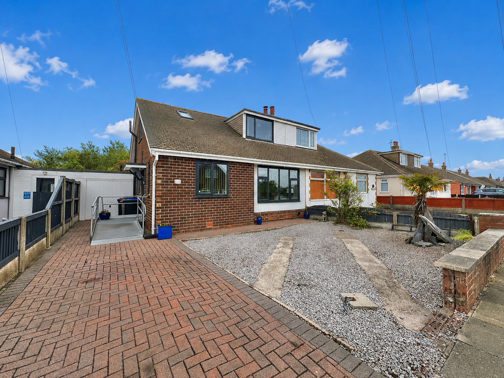 Property photo 1 of 16