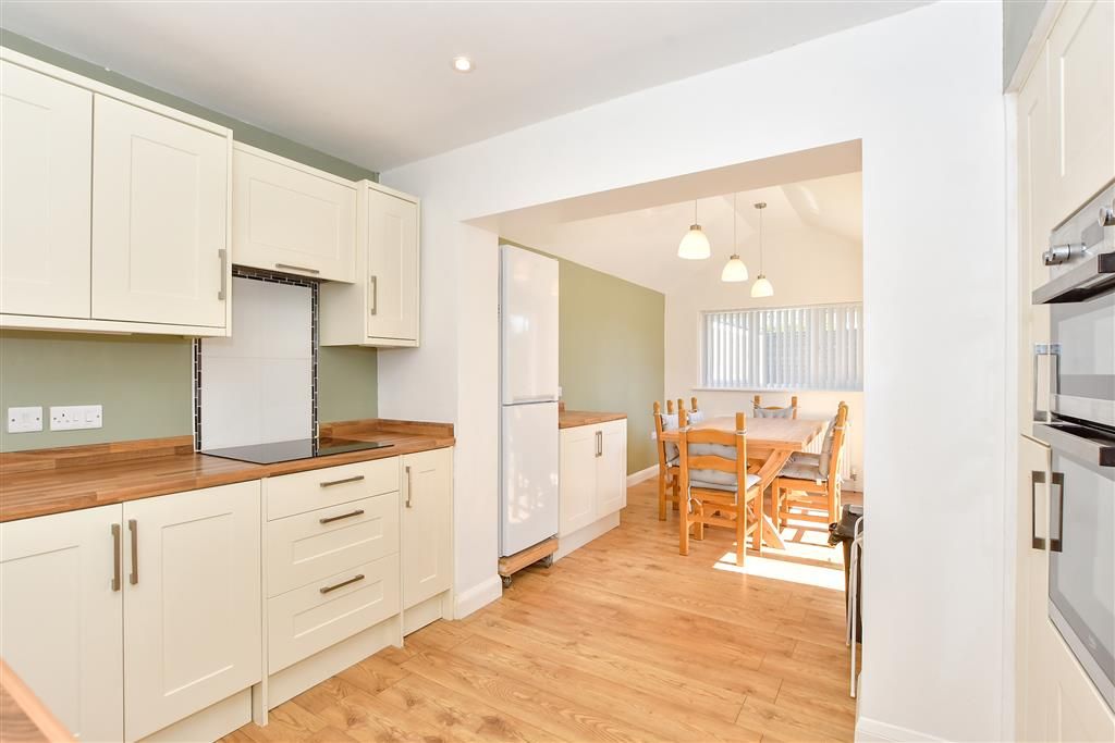 Property photo 2 of 13 Kitchen