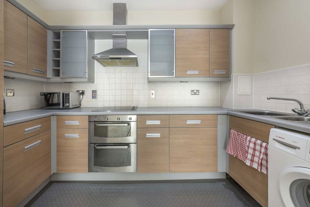 Property photo 3 of 7