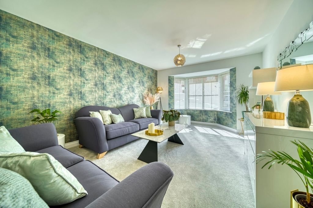 Property photo 2 of 11 Picture No. 14