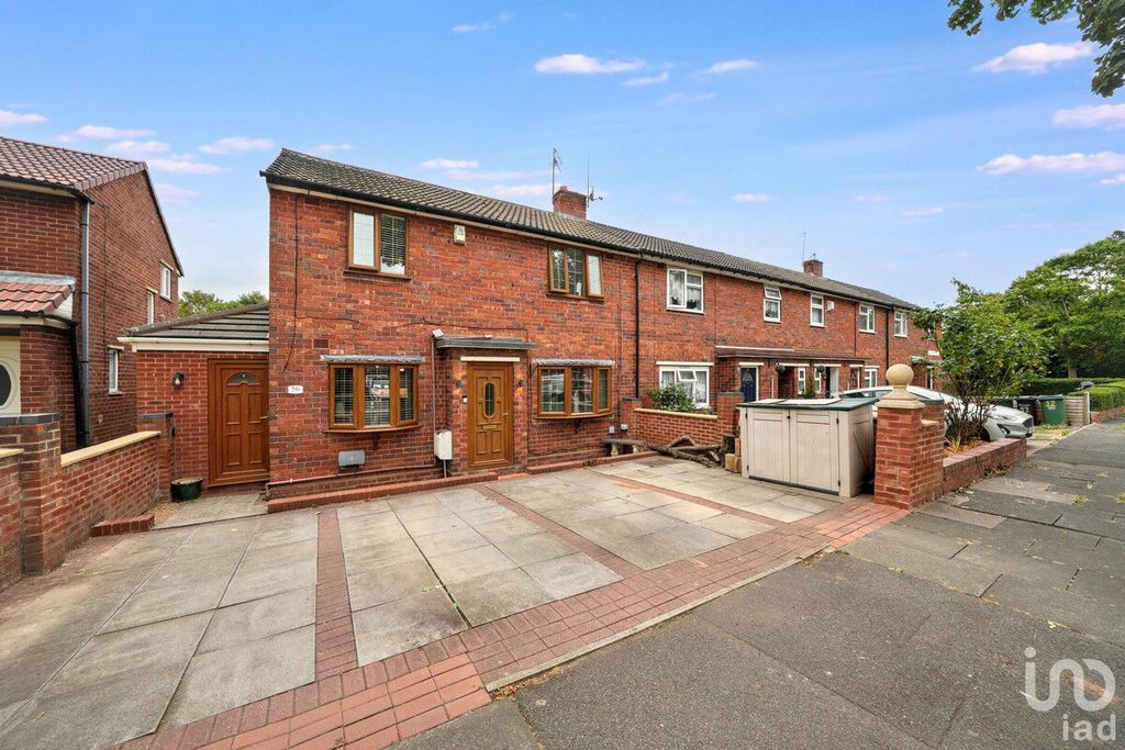 Property photo 1 of 43
