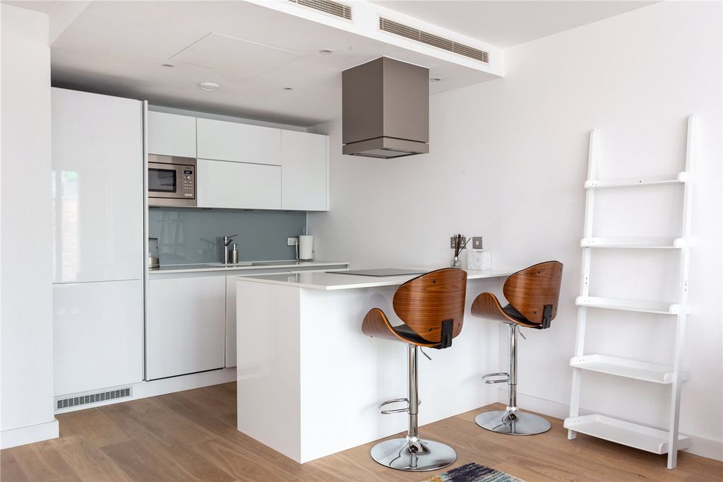 Property photo 2 of 10 Picture No. 05