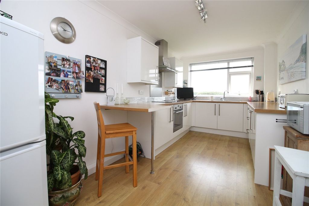 Property photo 3 of 11 Picture No. 06