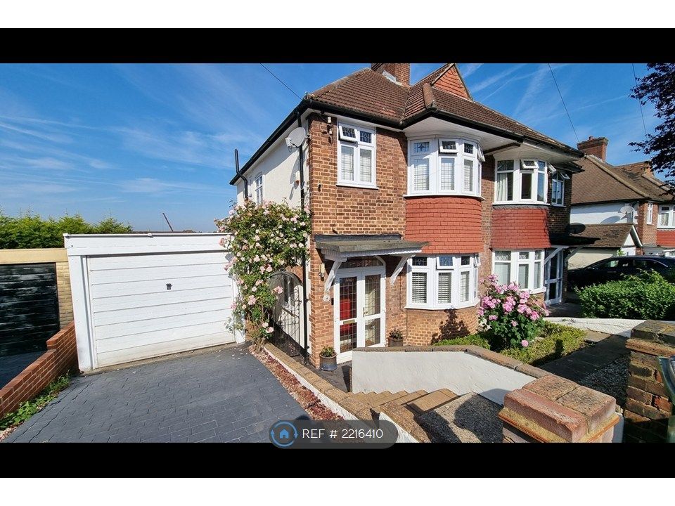 Property photo 1 of 10 Front View