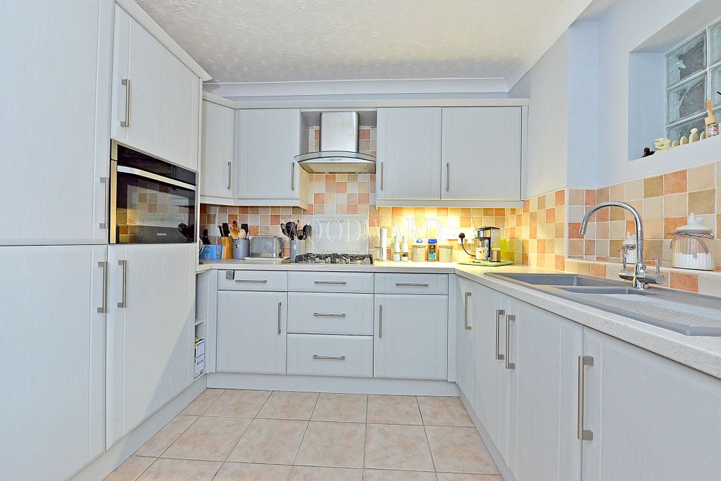 Property photo 2 of 19 Kitchen/Dining Room
