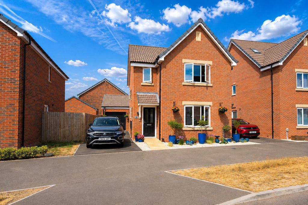 Property photo 1 of 26 6.Png